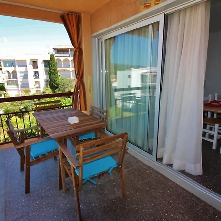 W213 Apartment *